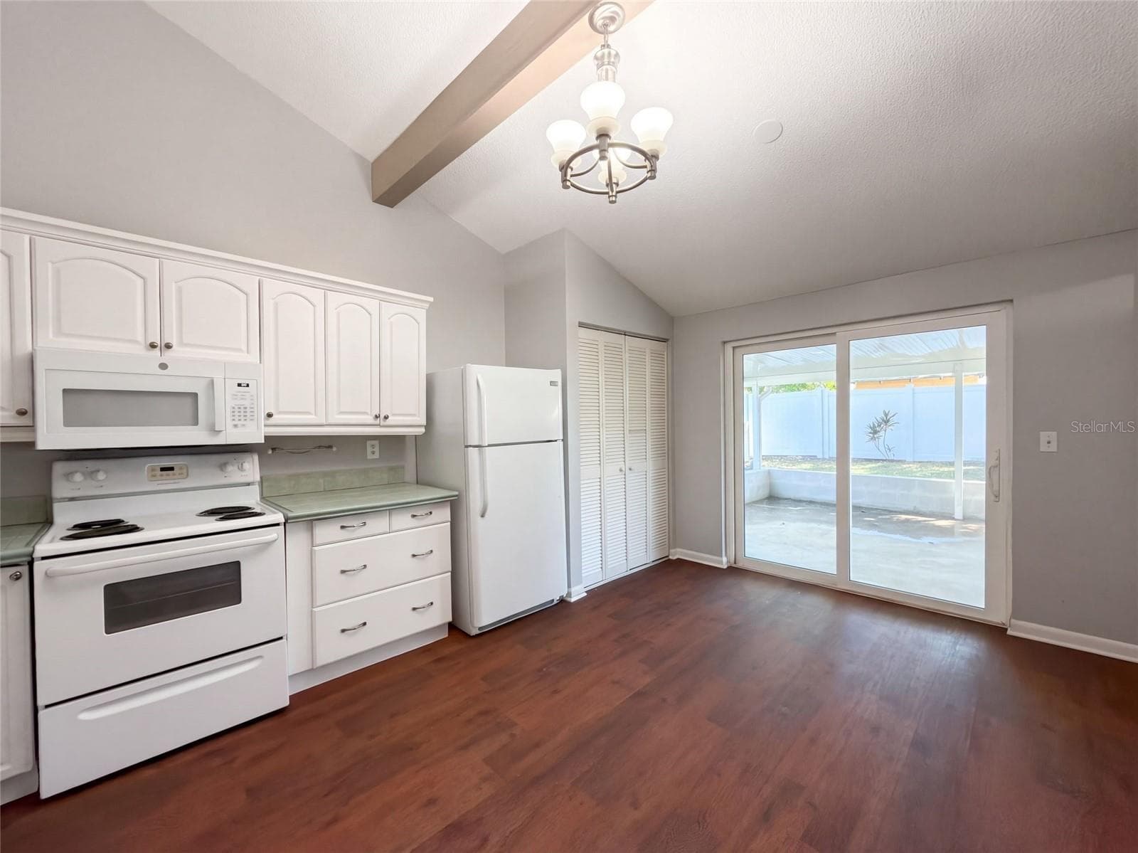 Single Family Residence at 16005 WOODPINE DR, TAMPA, photo 6 of 16