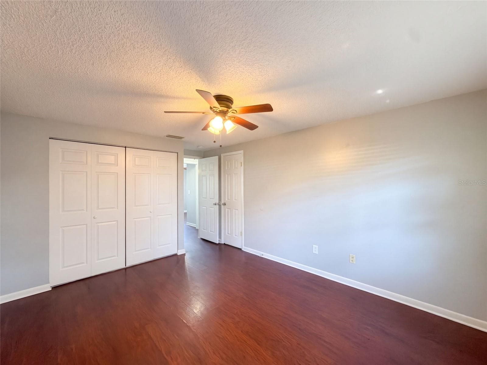 Single Family Residence at 16005 WOODPINE DR, TAMPA, photo 8 of 16