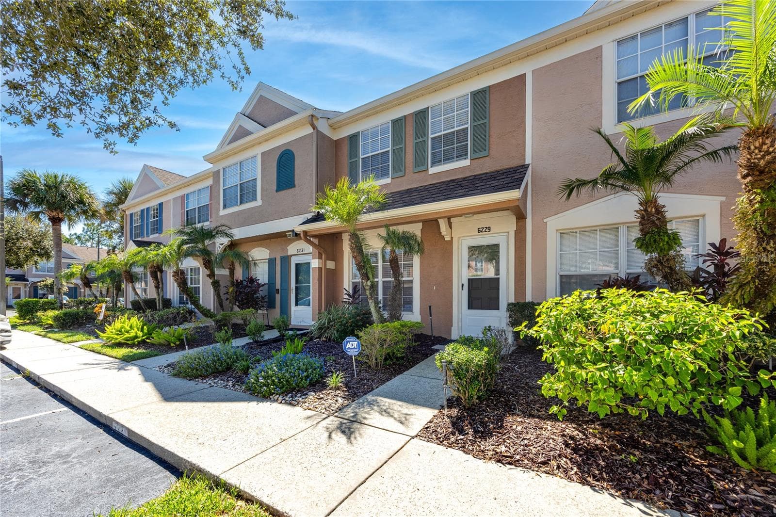 Two-story, 2 bed, 2.5 bath townhome in the gated Bayside Key community, 6229 Bayside Key Dr, Tampa, FL 33615 - 6229 BAYSIDE KEY DR, TAMPA