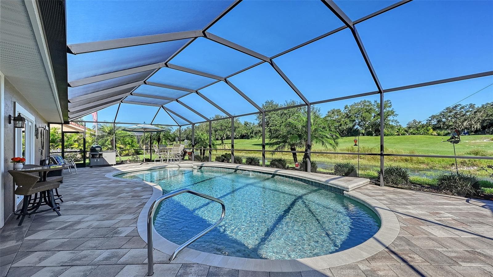 Single Family Residence at 4357 HIGHLAND OAKS CIR, SARASOTA, photo 4 of 43