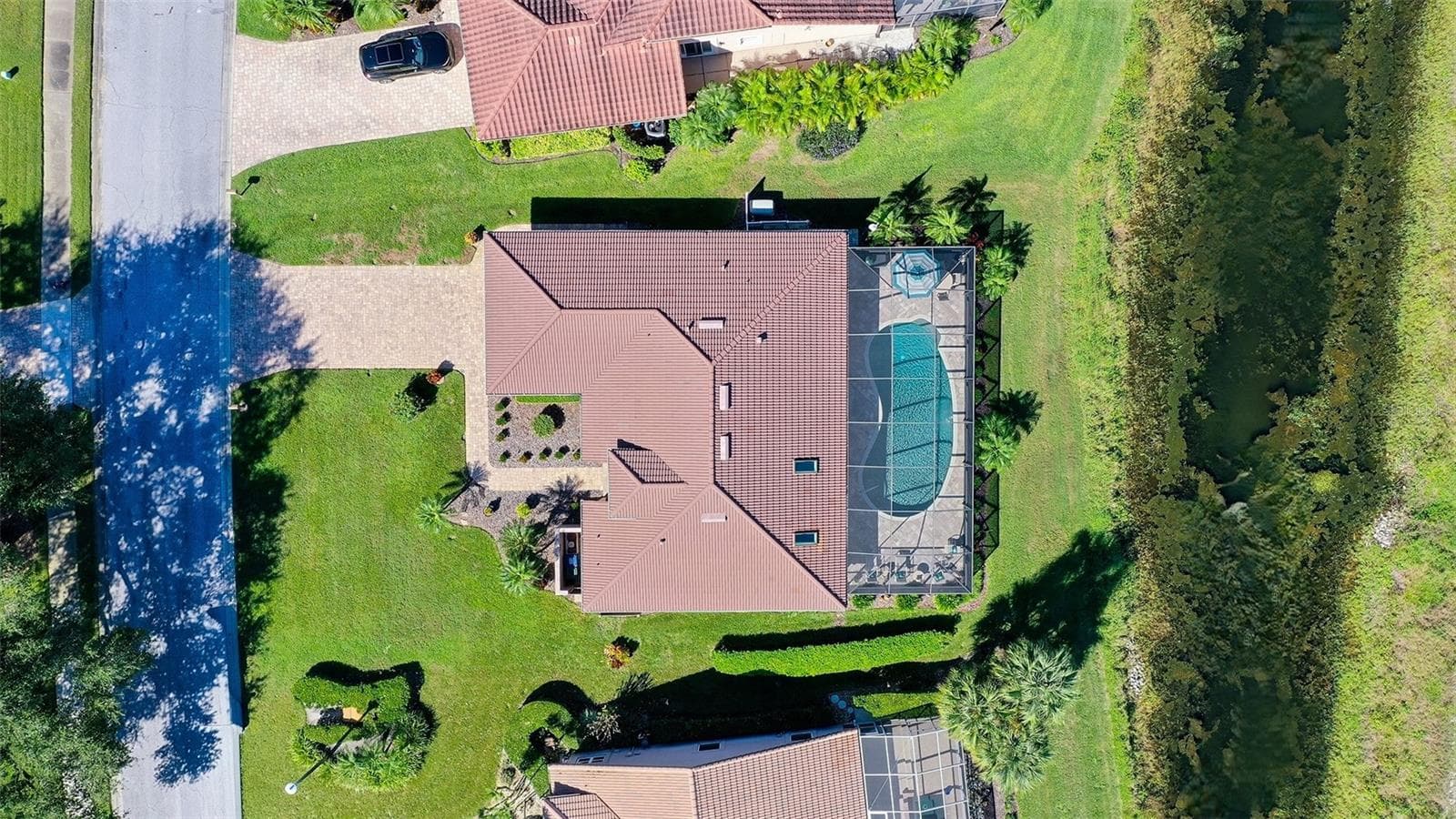 Single Family Residence at 4357 HIGHLAND OAKS CIR, SARASOTA, photo 6 of 43