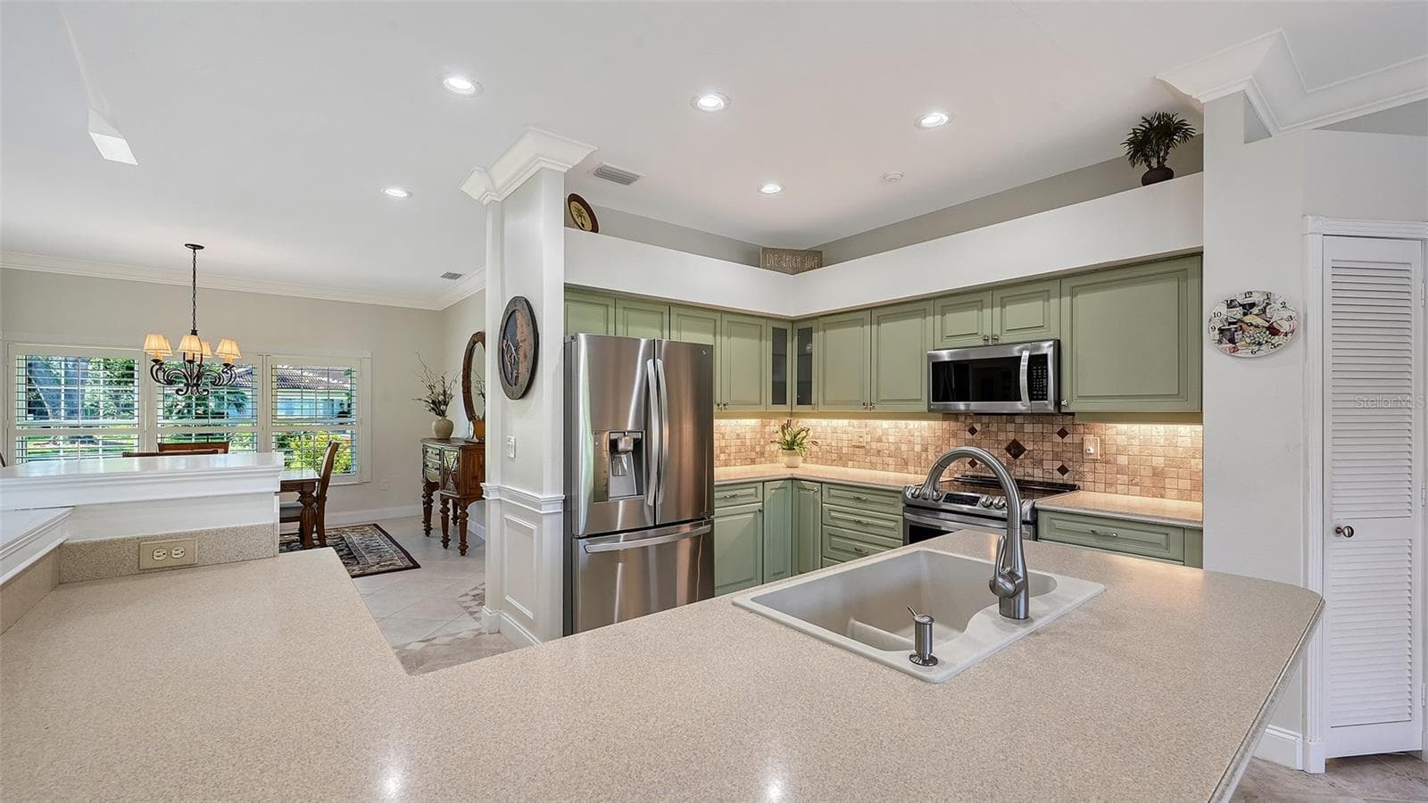 Single Family Residence at 4357 HIGHLAND OAKS CIR, SARASOTA, photo 11 of 43
