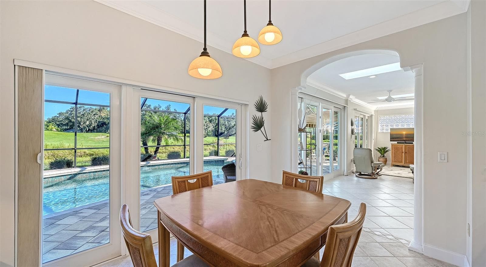 Single Family Residence at 4357 HIGHLAND OAKS CIR, SARASOTA, photo 14 of 43