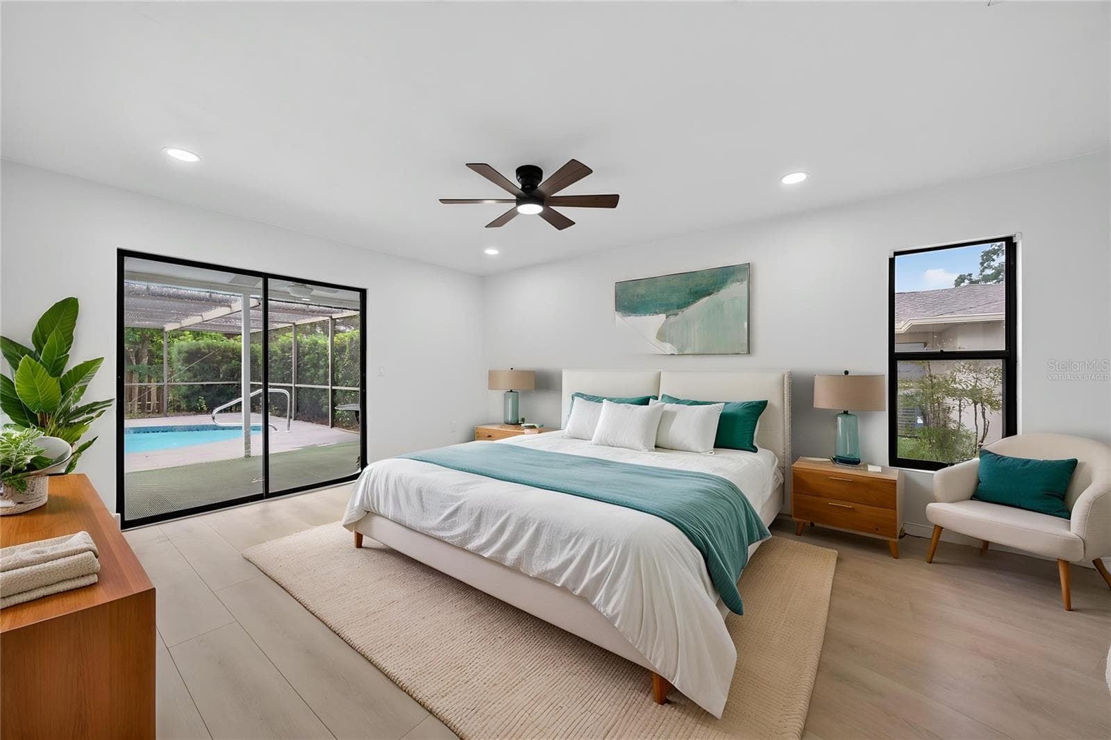 VIRTUALLY STAGED - 2014 COUNTRY MEADOWS LN, SARASOTA