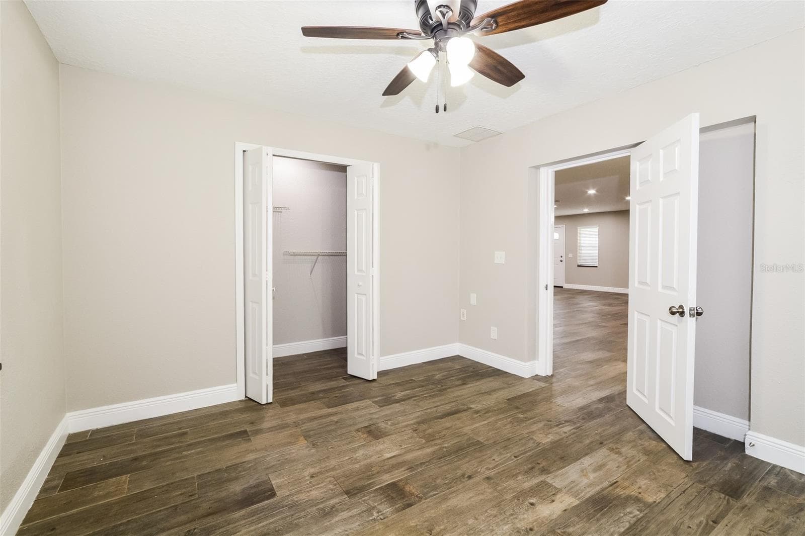 Single Family Residence at 10422 JANE EYRE DR, ORLANDO, photo 10 of 15