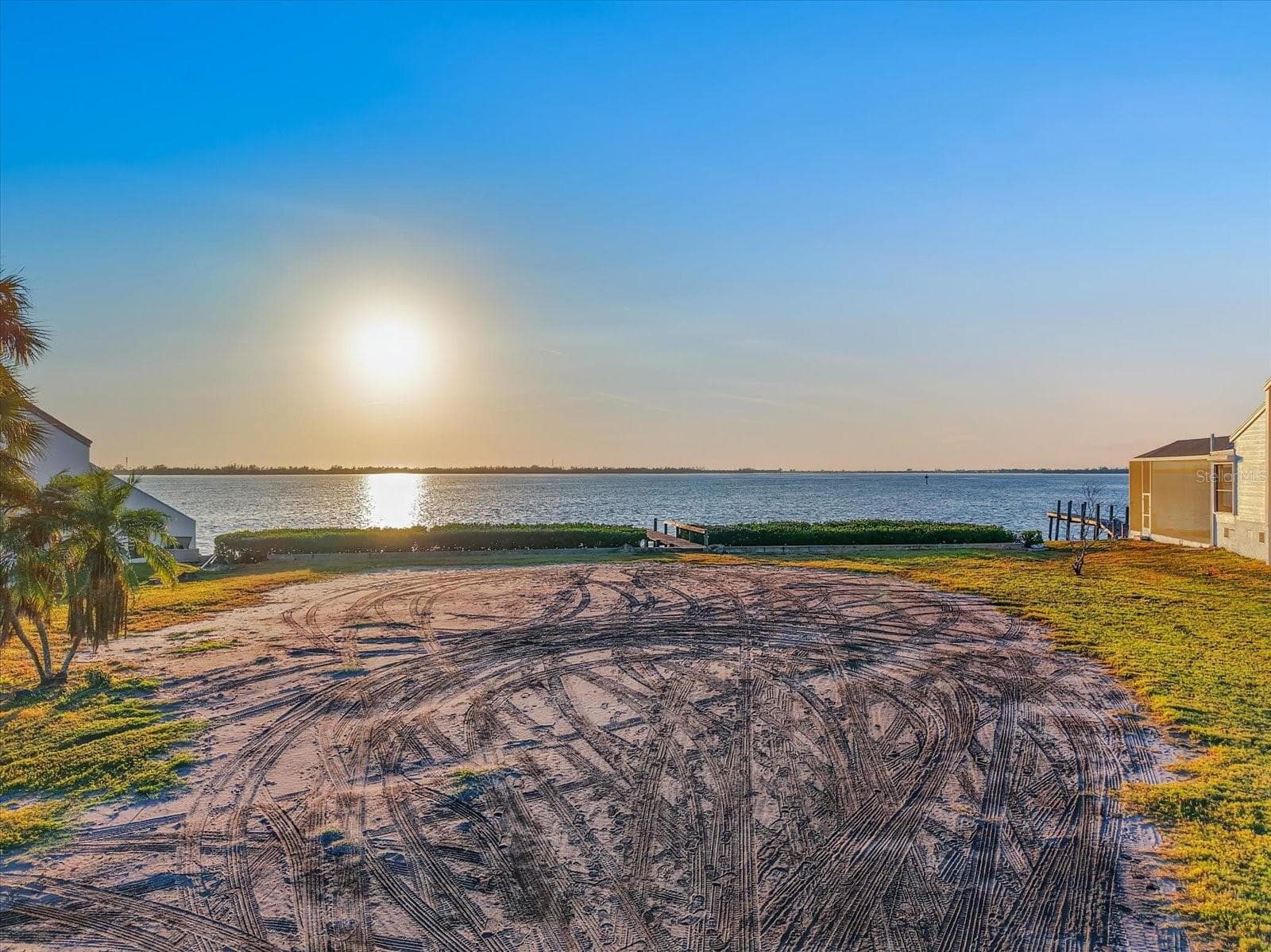 Single Family Residence at 2308 PALMA SOLA BLVD, BRADENTON, photo 16 of 19