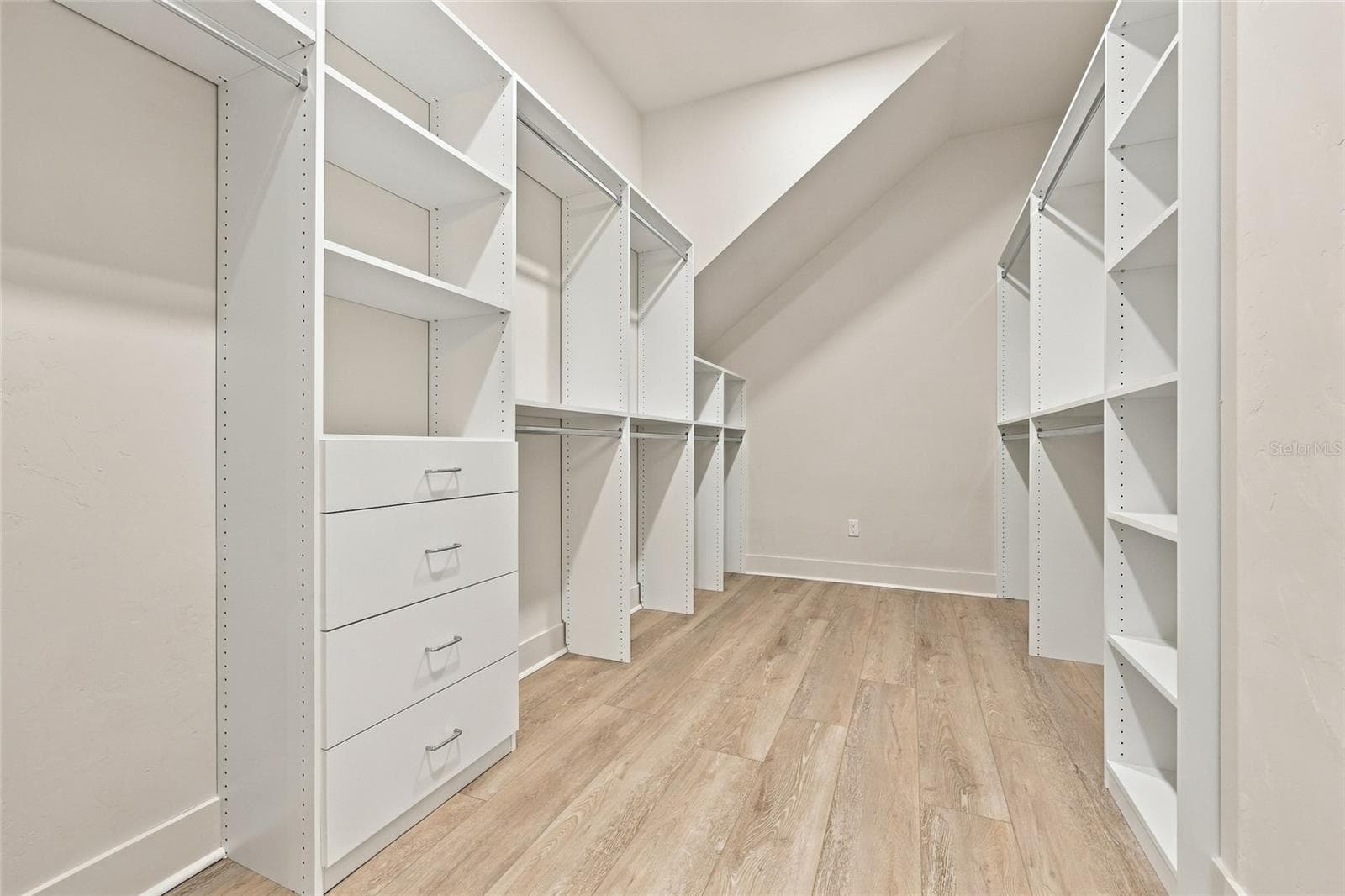 Primary Closet 1st Floor - 1062 SW 135TH DR, NEWBERRY