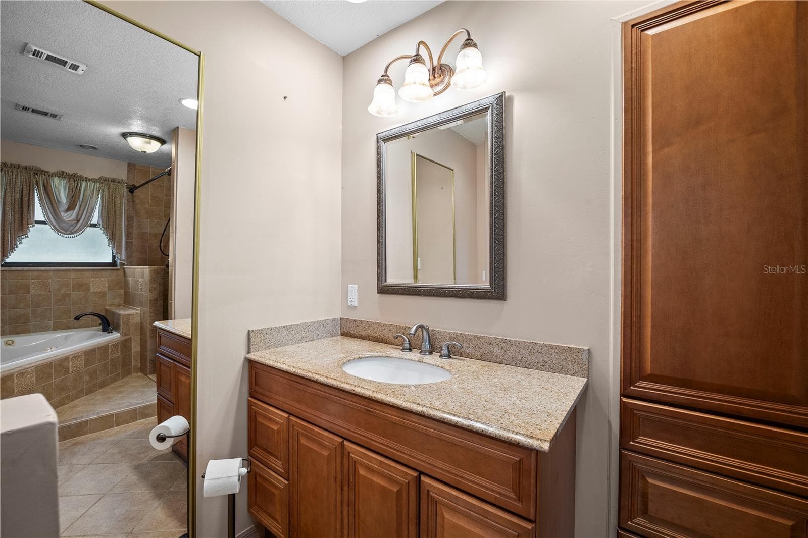 Single Family Residence at 4145 APPALOOSA RD, MIDDLEBURG, photo 40 of 74
