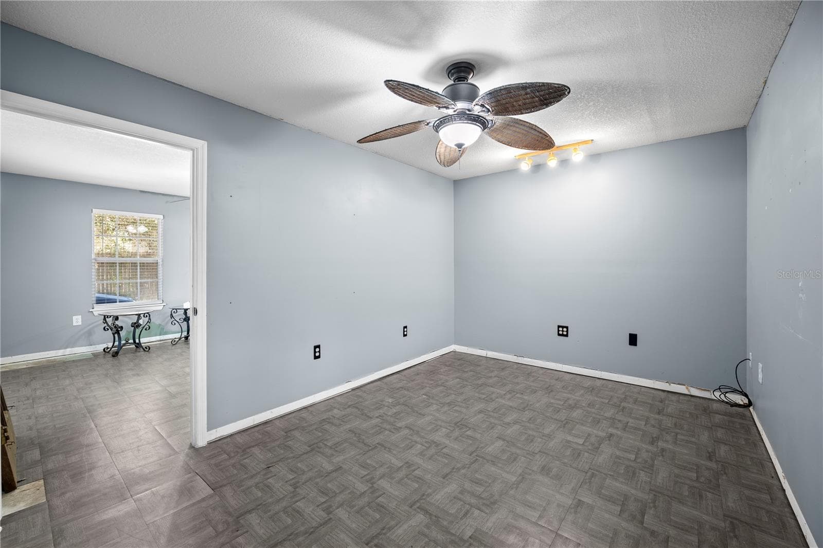 Single Family Residence at 4145 APPALOOSA RD, MIDDLEBURG, photo 54 of 74