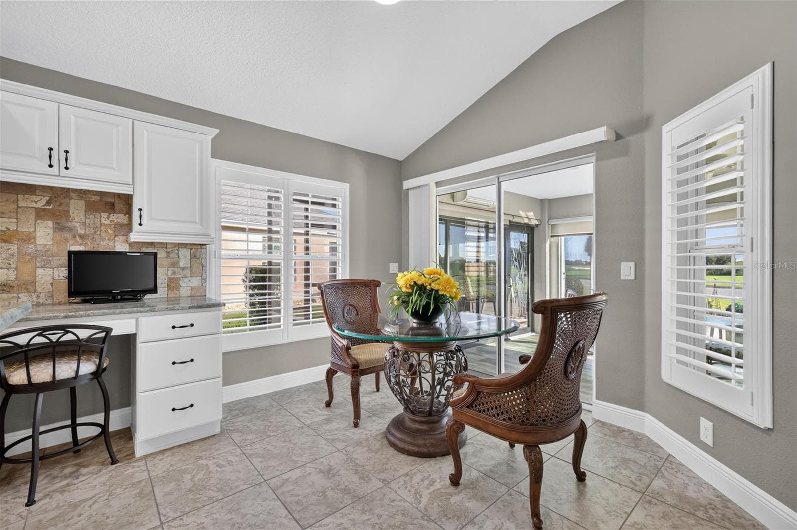 Kitchen and Dining Room - 3323 KELVINGTON RD, THE VILLAGES
