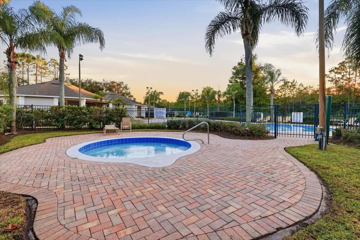 Community Spa. - 2631 TREYMORE DR, ORLANDO
