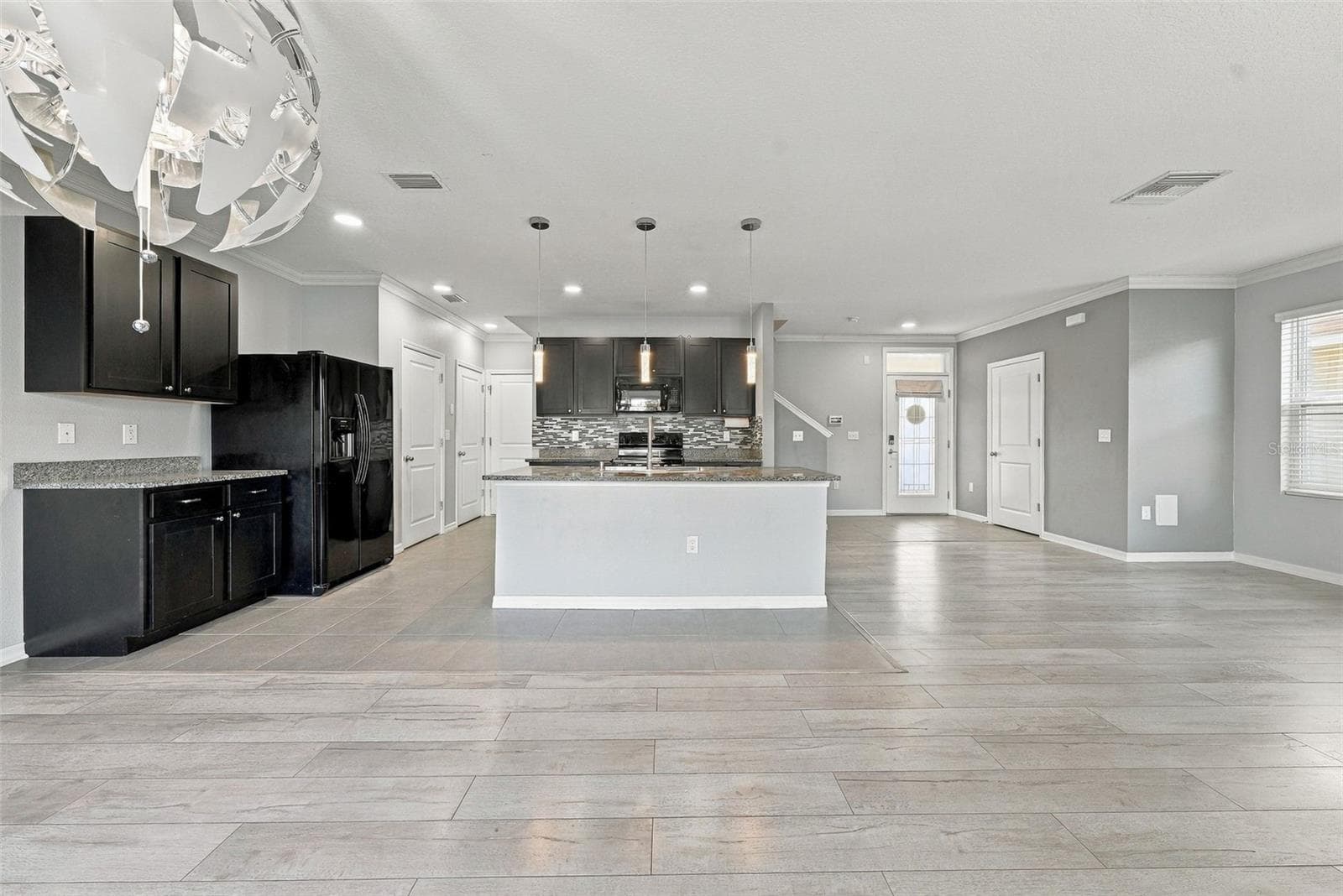 Single Family Residence at 8028 PELICAN REED CIR, WESLEY CHAPEL, photo 6 of 49