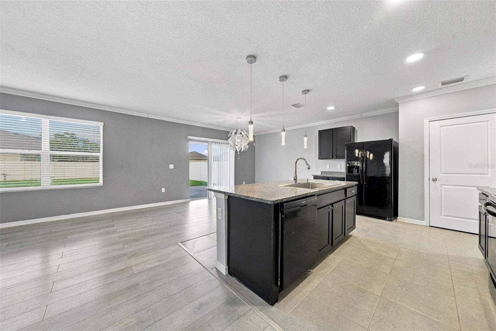 Single Family Residence at 8028 PELICAN REED CIR, WESLEY CHAPEL, photo 8 of 49