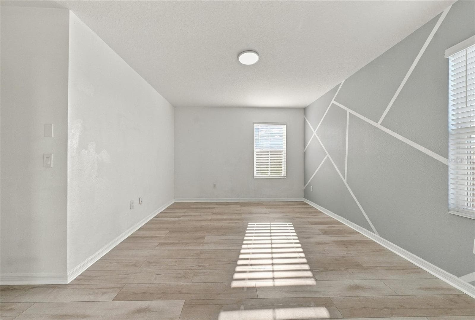 Single Family Residence at 8028 PELICAN REED CIR, WESLEY CHAPEL, photo 16 of 49