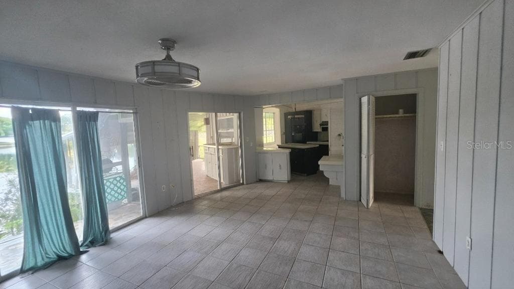 Family/dining room - 920 LAKE COVE TRL, LAKELAND