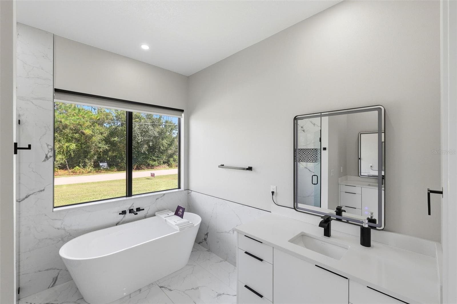 Single Family Residence at 5731 GIFFEN AVE, NORTH PORT, photo 33 of 65