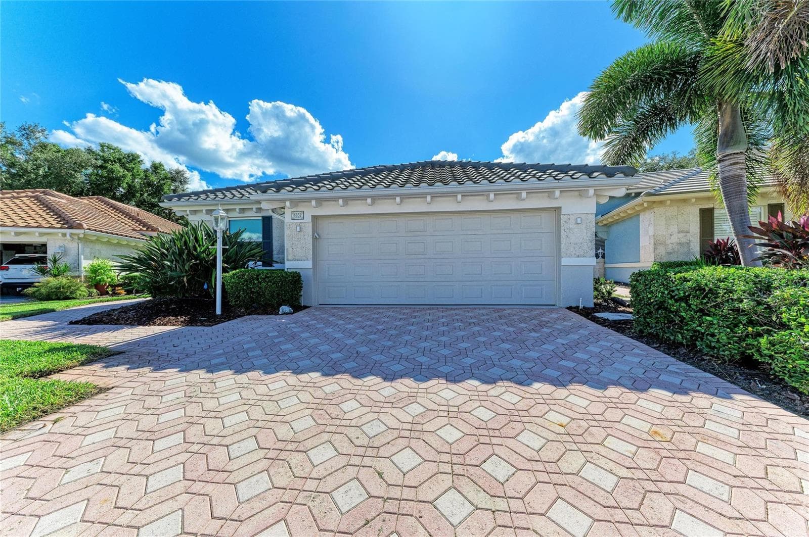 Single Family Residence at 8352 CANARY PALM CT, SARASOTA, photo 6 of 74