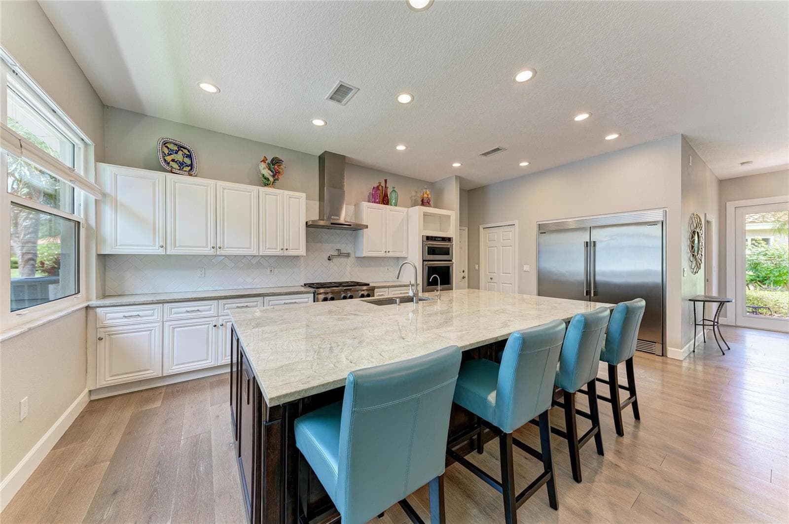 Single Family Residence at 8352 CANARY PALM CT, SARASOTA, photo 15 of 74