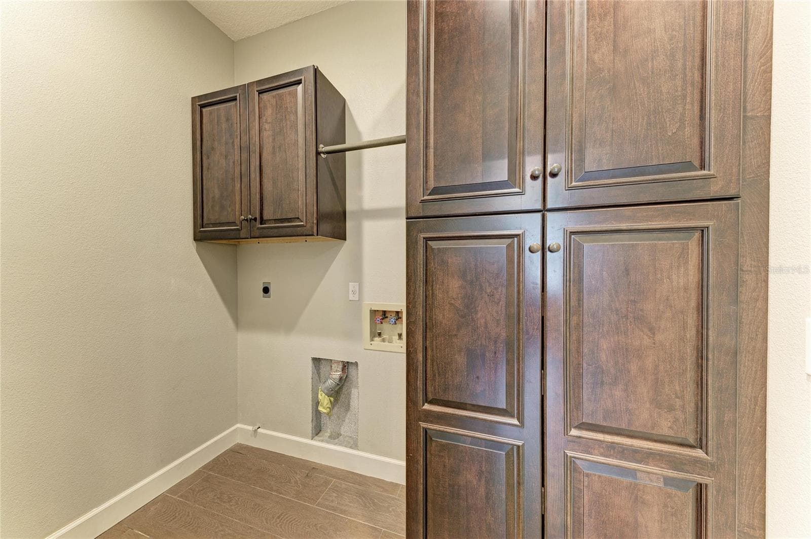 Single Family Residence at 8352 CANARY PALM CT, SARASOTA, photo 45 of 74