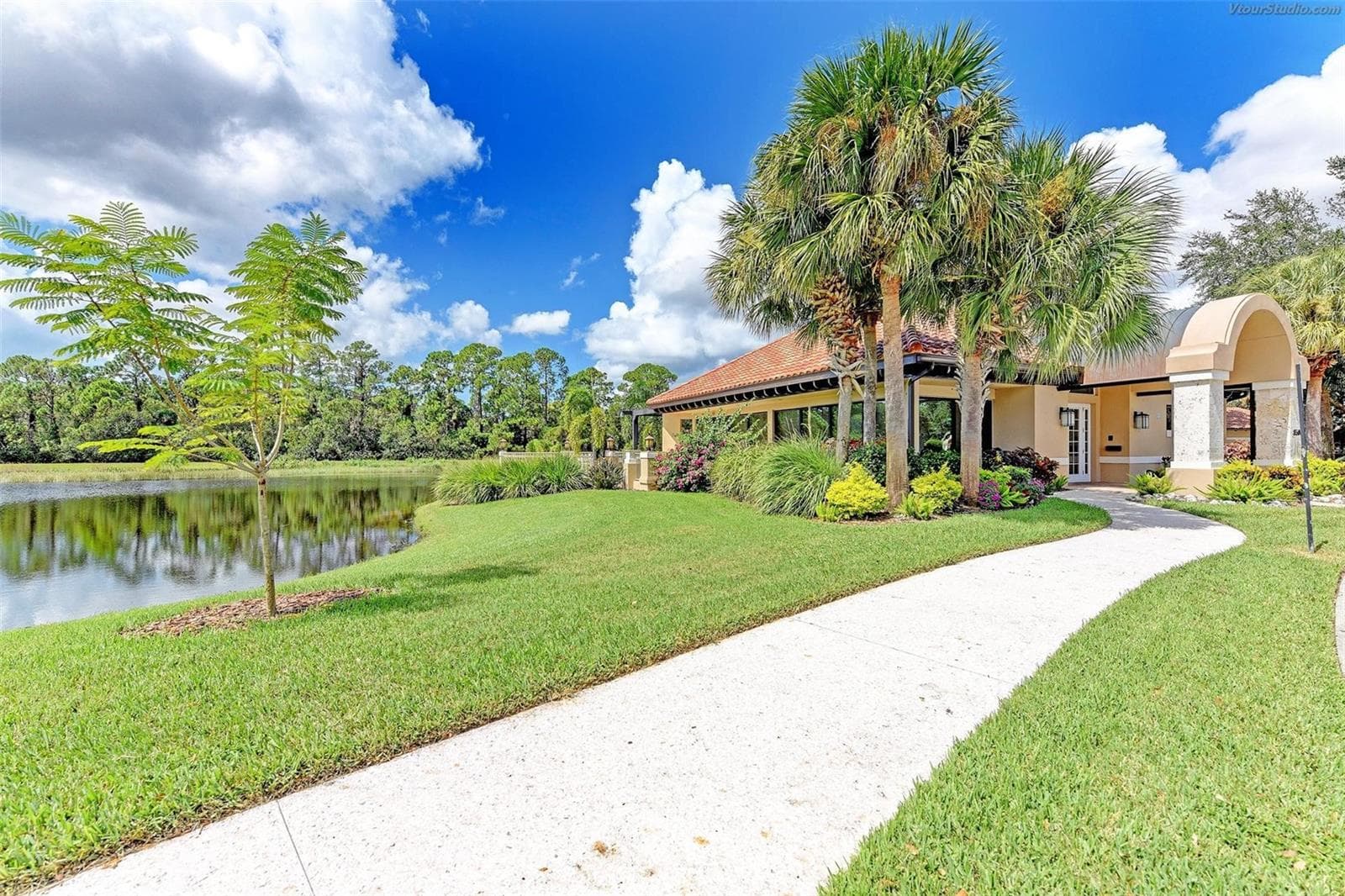 Single Family Residence at 8352 CANARY PALM CT, SARASOTA, photo 71 of 74