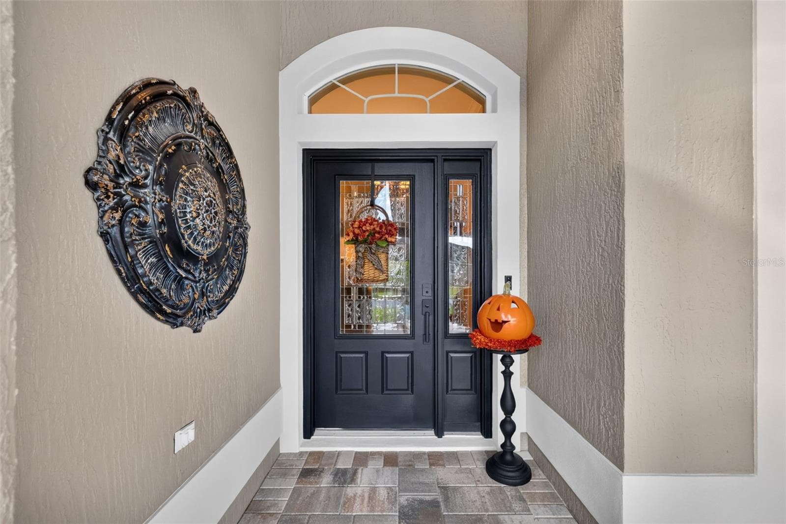 Covered Entry Vestibule - 1793 WAX BERRY CT, THE VILLAGES