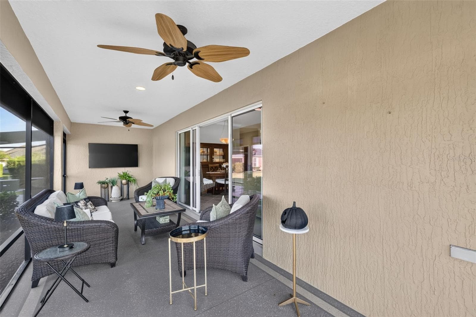 Lanai - 1793 WAX BERRY CT, THE VILLAGES