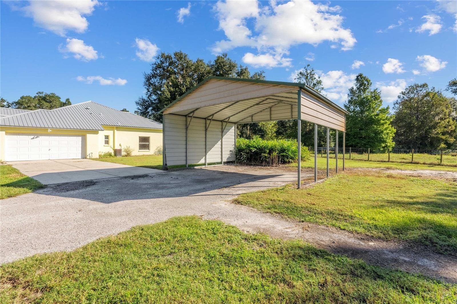 Single Family Residence at 4389 CR 317B, BUSHNELL, photo 12 of 54