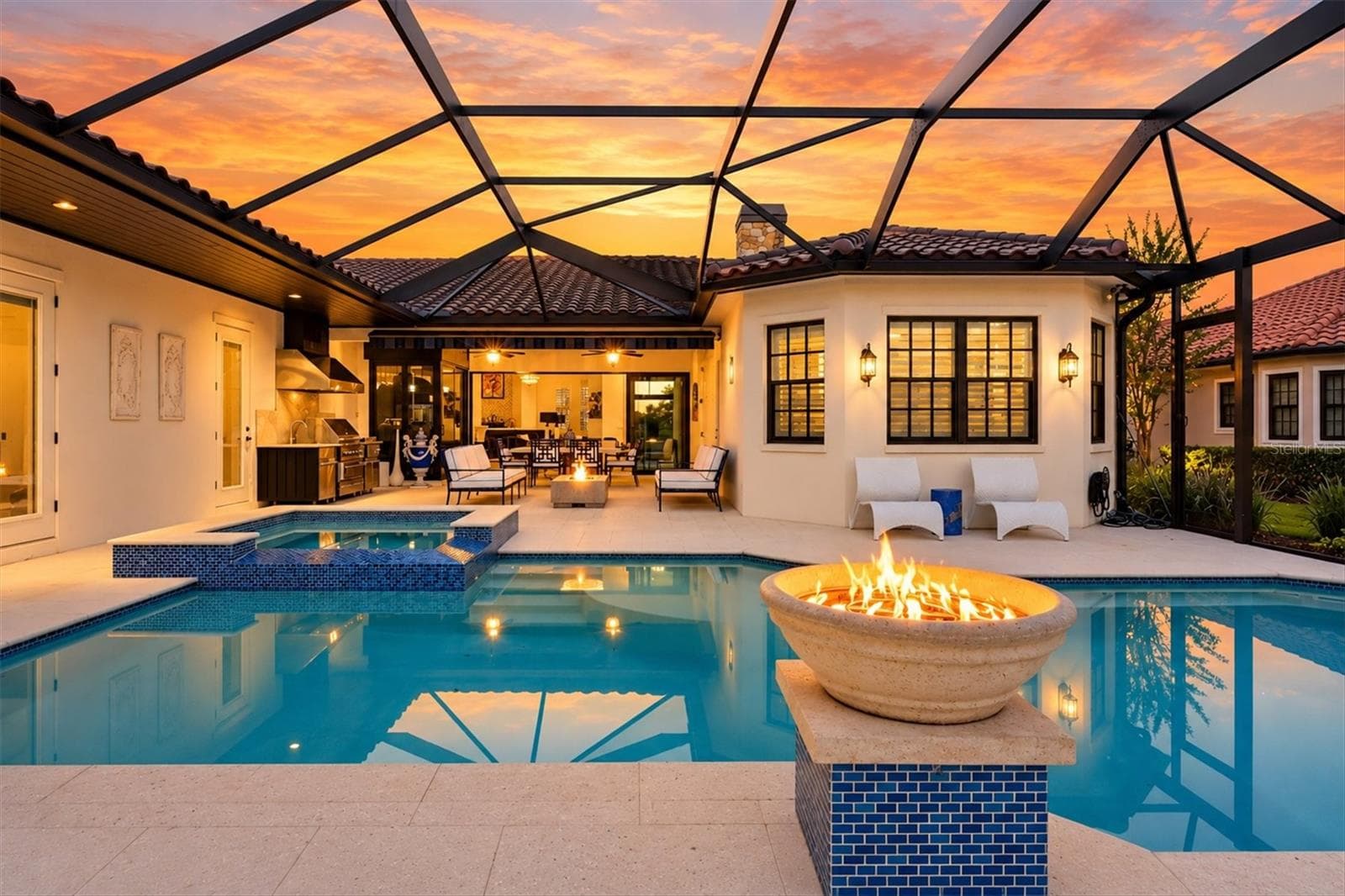 Single Family Residence at 16011 DAYSAILOR TRL, LAKEWOOD RANCH, photo 14 of 54