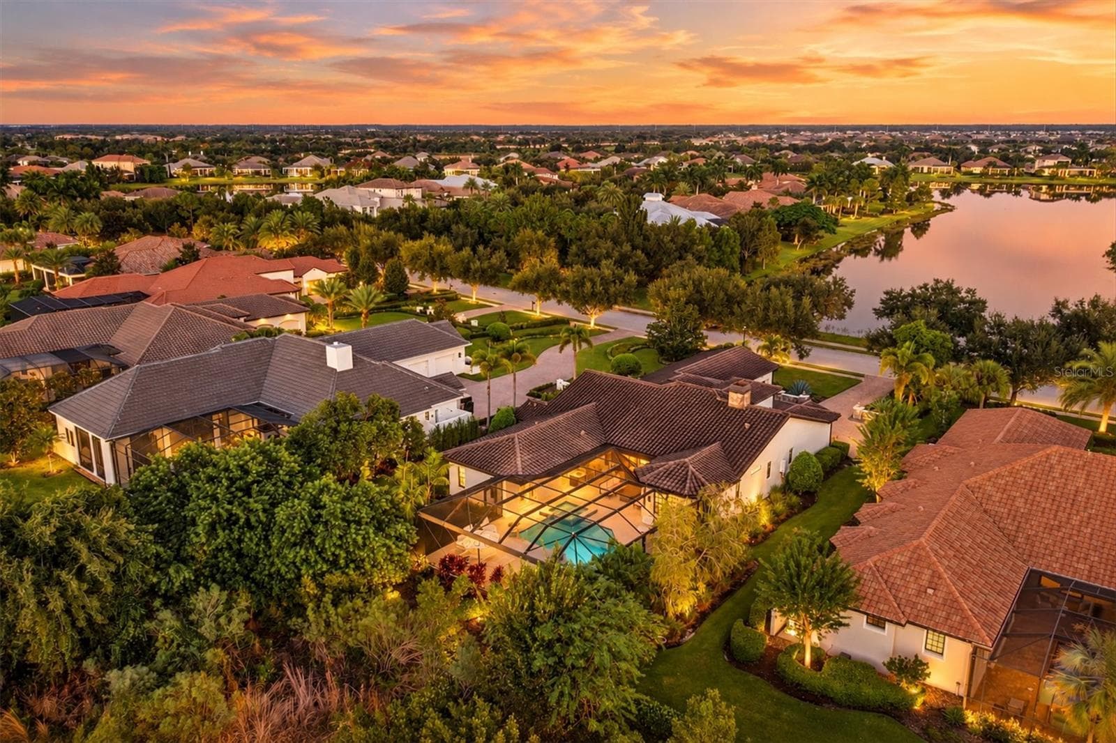 Single Family Residence at 16011 DAYSAILOR TRL, LAKEWOOD RANCH, photo 30 of 54