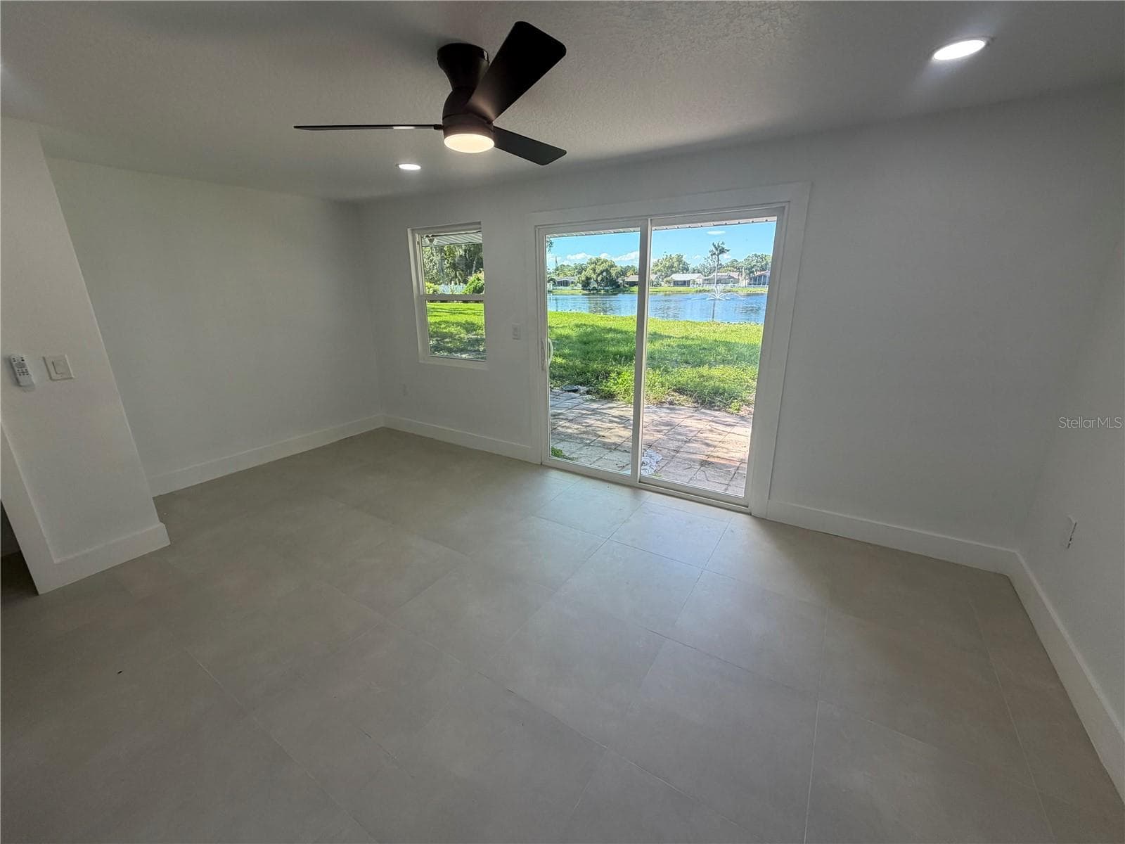 Single Family Residence at 404 LAKEVIEW DR, OLDSMAR, photo 9 of 56