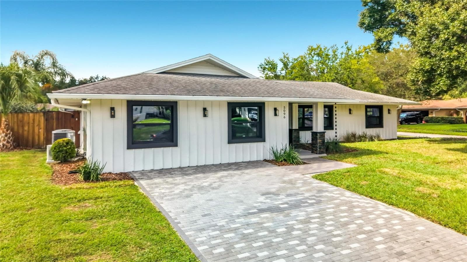 Single Family Residence at 5096 THE OAKS CIR, ORLANDO, photo 3 of 69