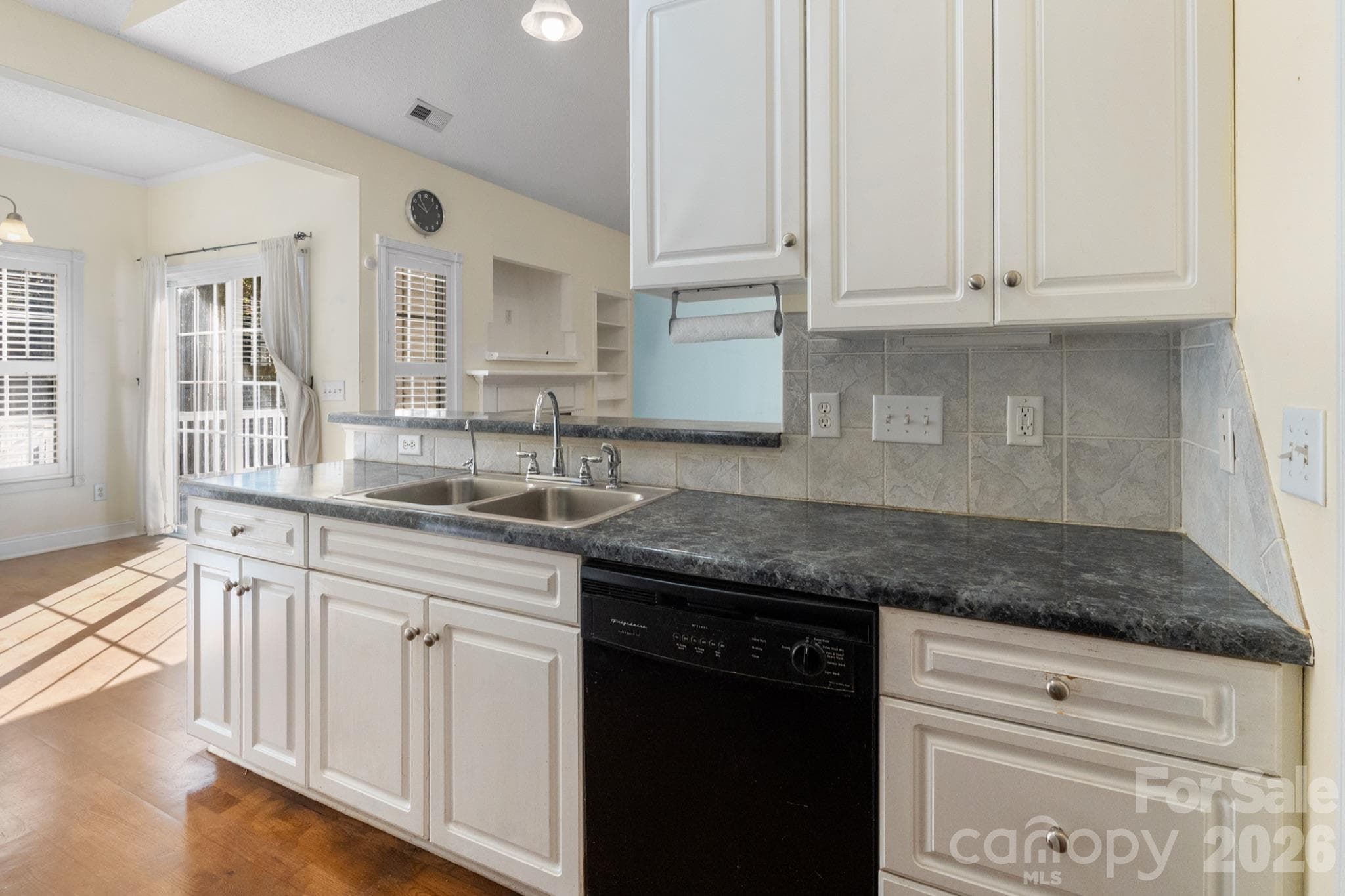 Single Family Residence at 4053 Navajo Court, Rock Hill, photo 16 of 45