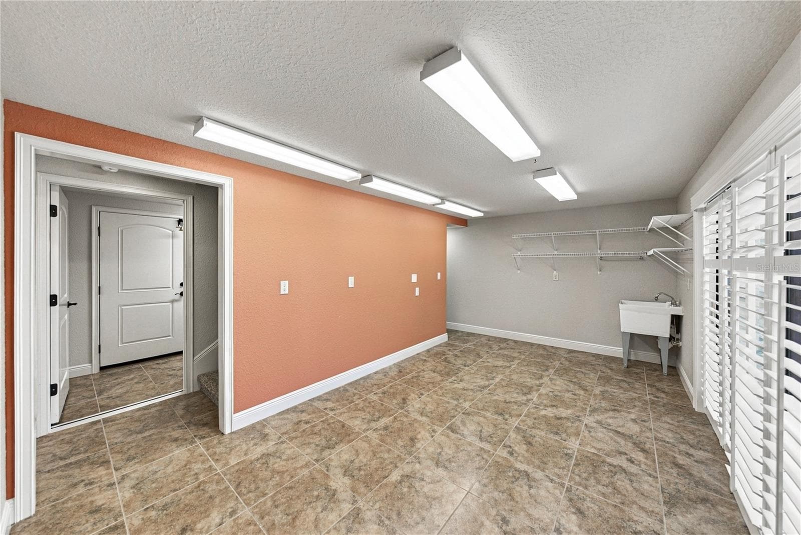 Extra living area downstairs - 520 HOMECOMING WAY, POLK CITY