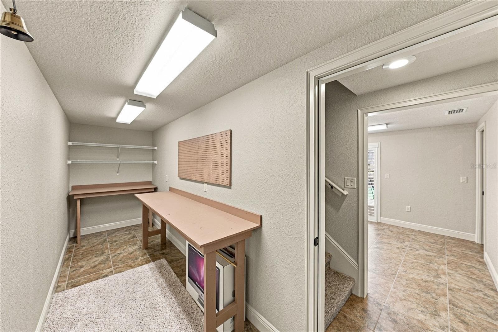 Mudroom off 2 car garage - 520 HOMECOMING WAY, POLK CITY