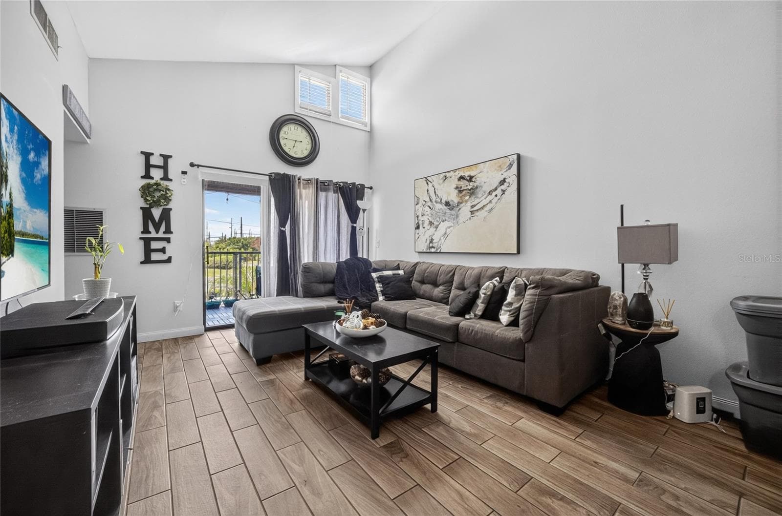 Condominium at 3987 ATRIUM DR #U5, ORLANDO, photo 4 of 18