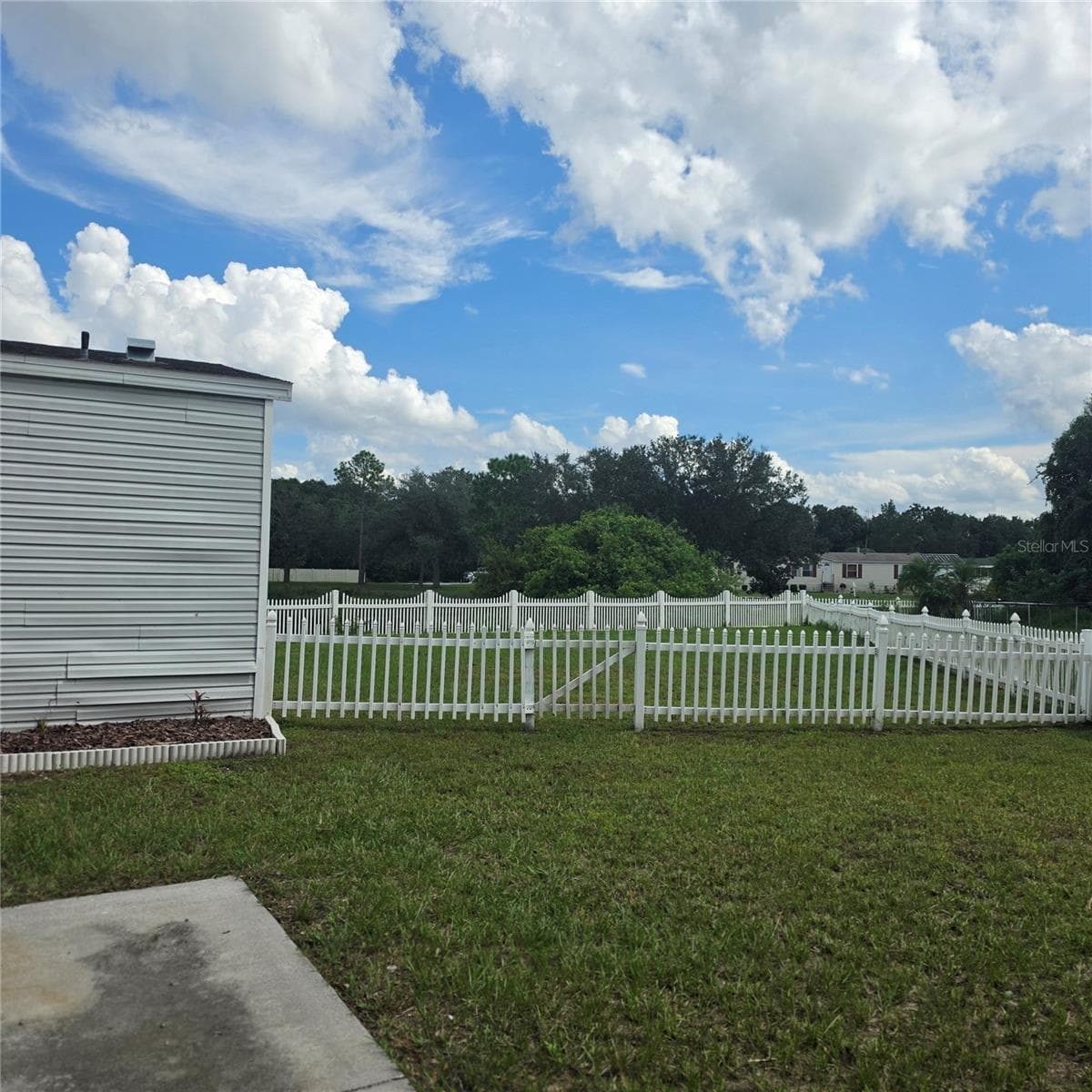 Manufactured Home at 10618 GOSHAWK PL, RIVERVIEW, photo 3 of 22
