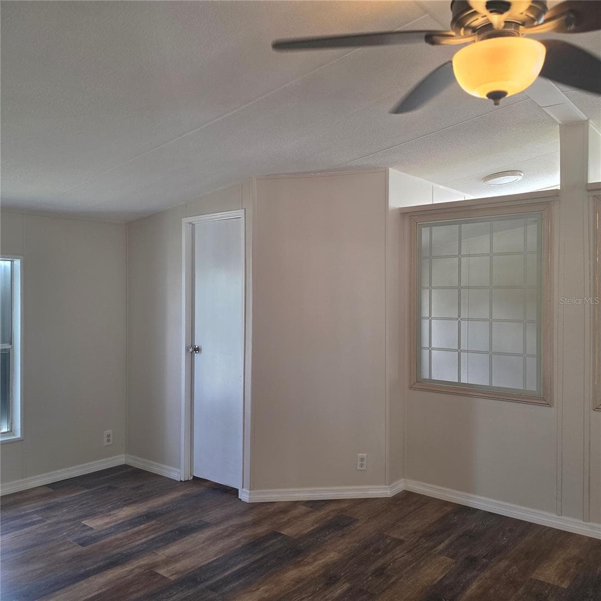 Manufactured Home at 10618 GOSHAWK PL, RIVERVIEW, photo 8 of 22