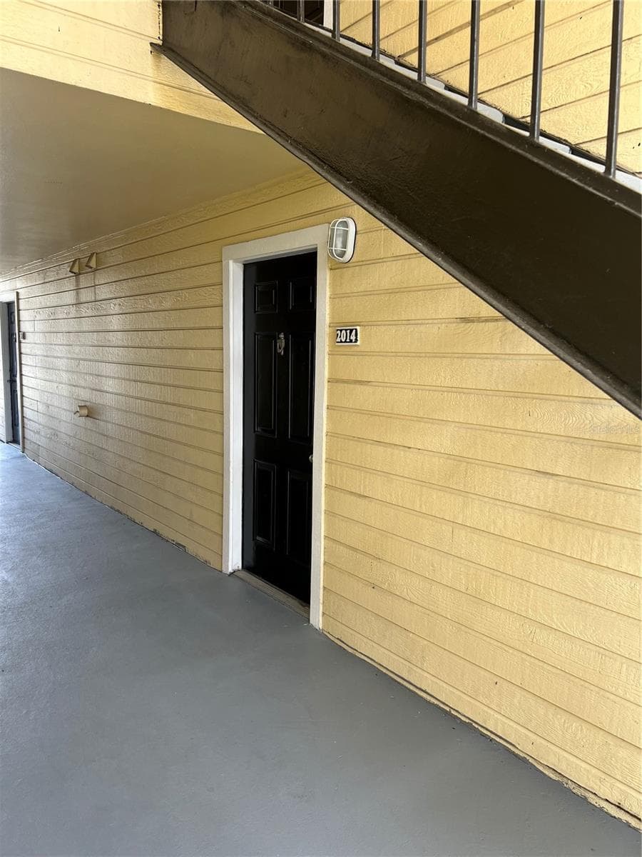 Condominium at 1055 S HIAWASSEE RD #2014, ORLANDO, photo 3 of 17