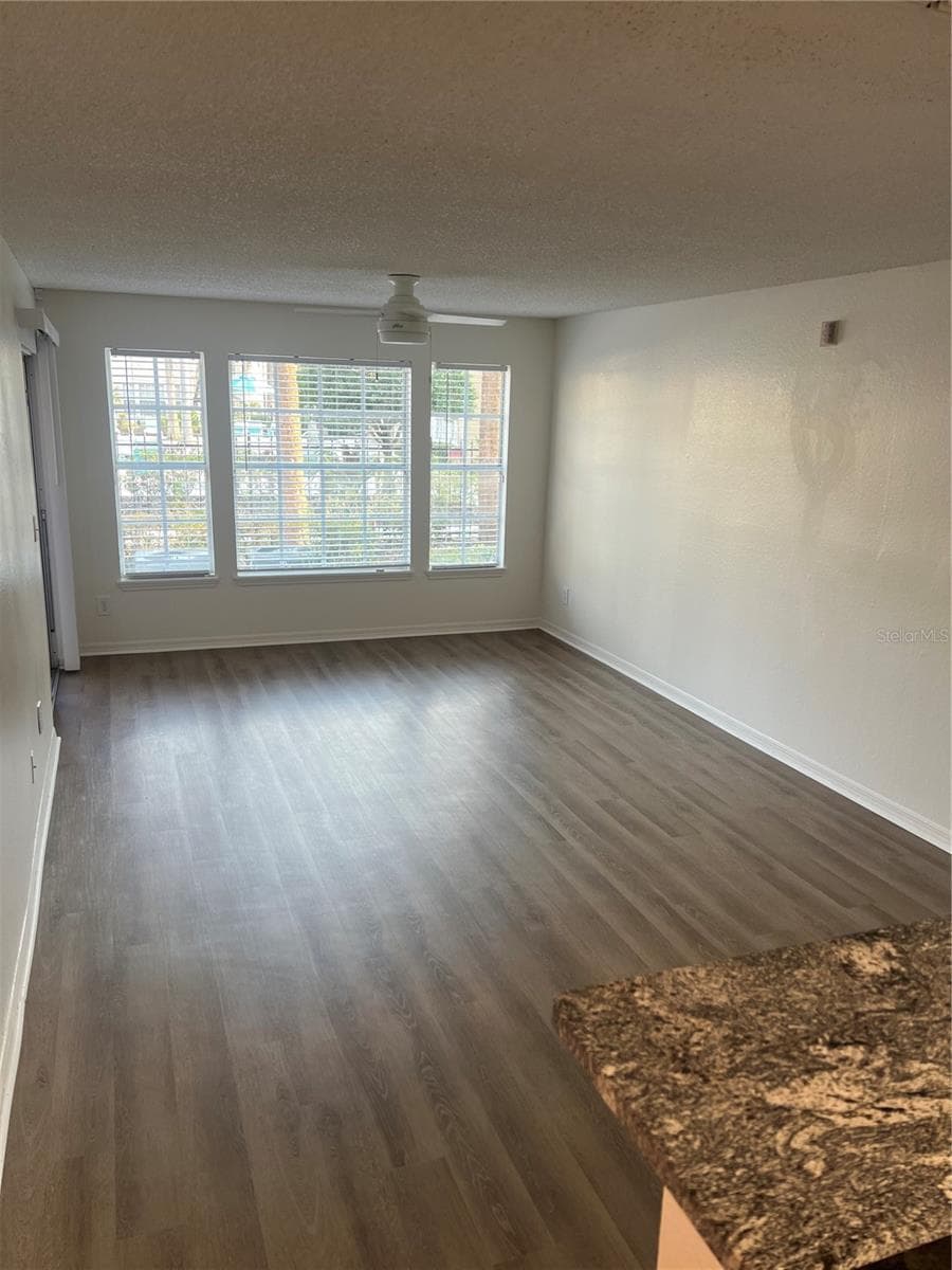 Condominium at 1055 S HIAWASSEE RD #2014, ORLANDO, photo 6 of 17