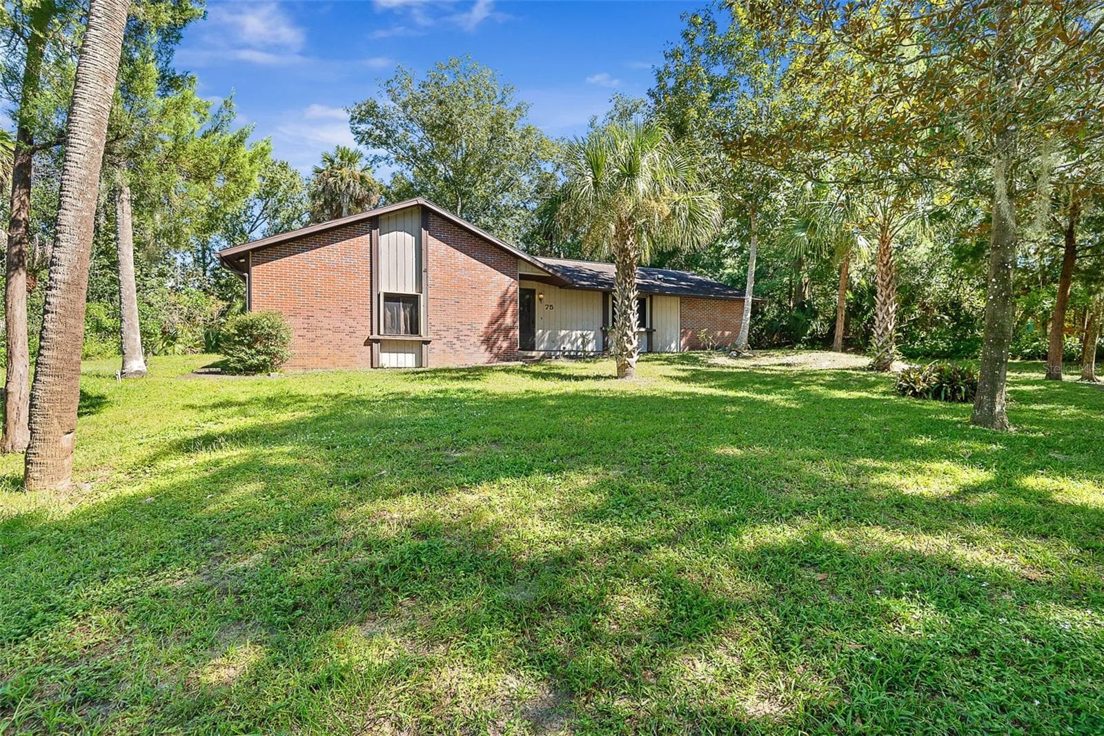 75 TIMBERLAKE LN