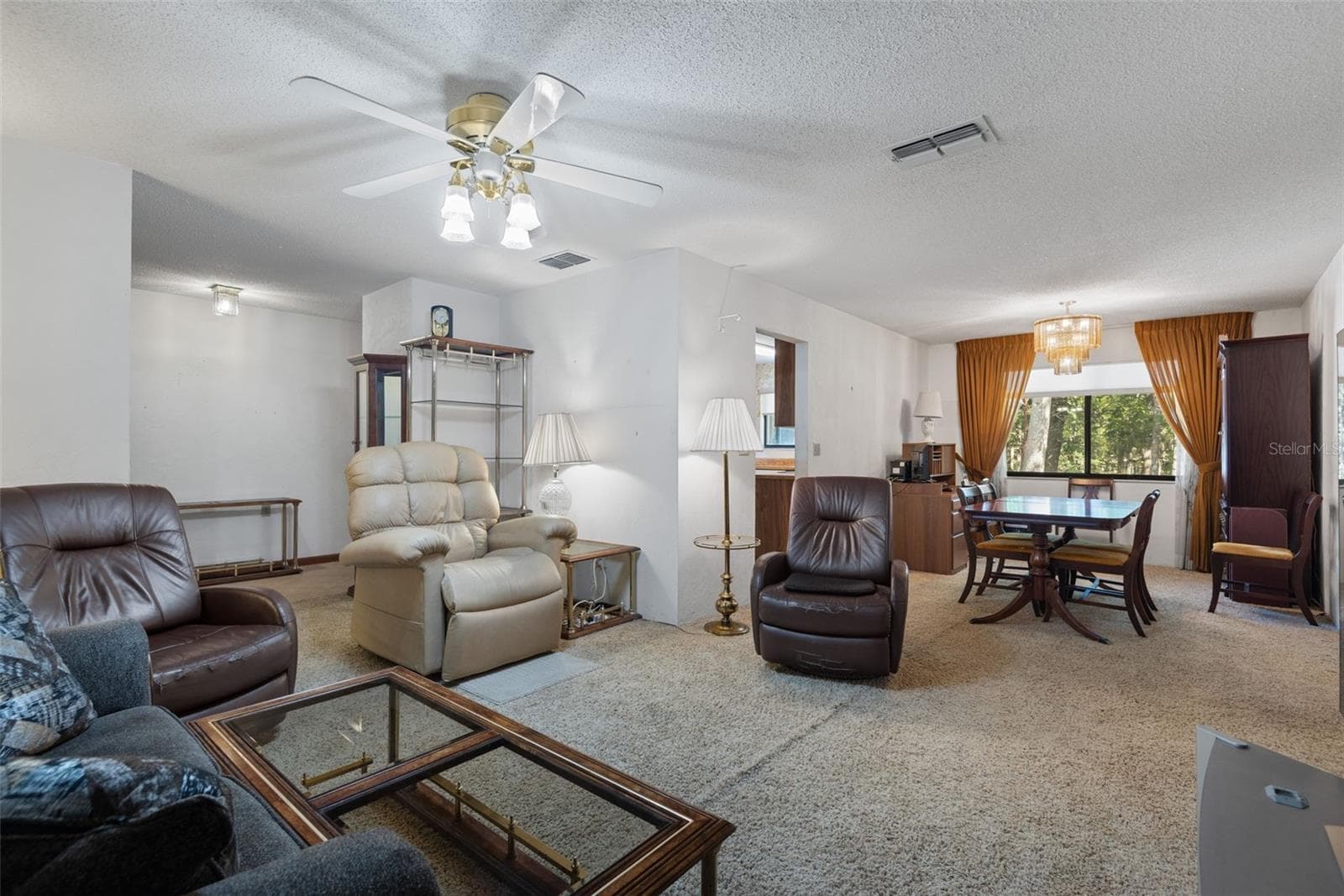 Single Family Residence at 75 TIMBERLAKE LN, ORMOND BEACH, photo 8 of 46