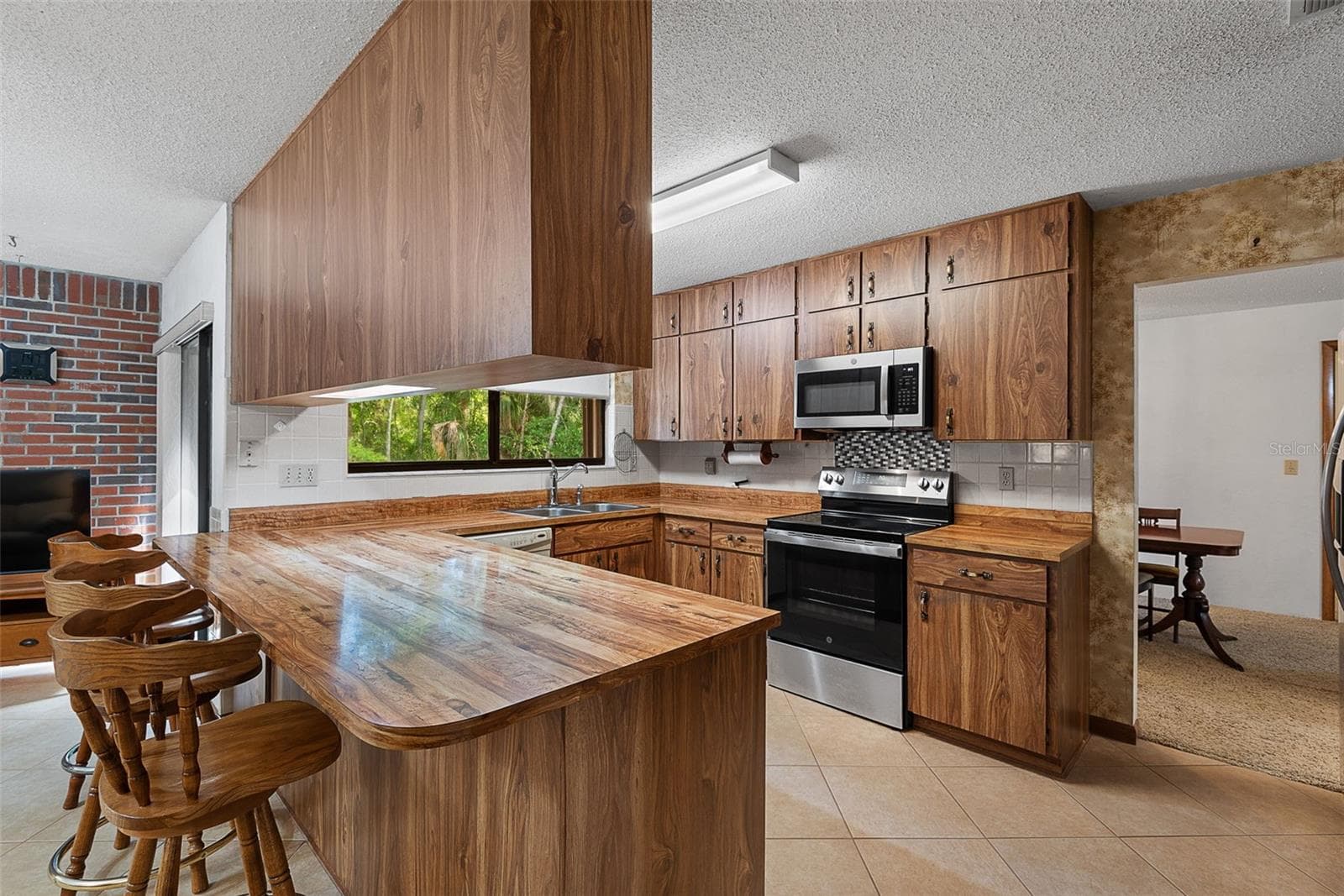 Single Family Residence at 75 TIMBERLAKE LN, ORMOND BEACH, photo 11 of 46