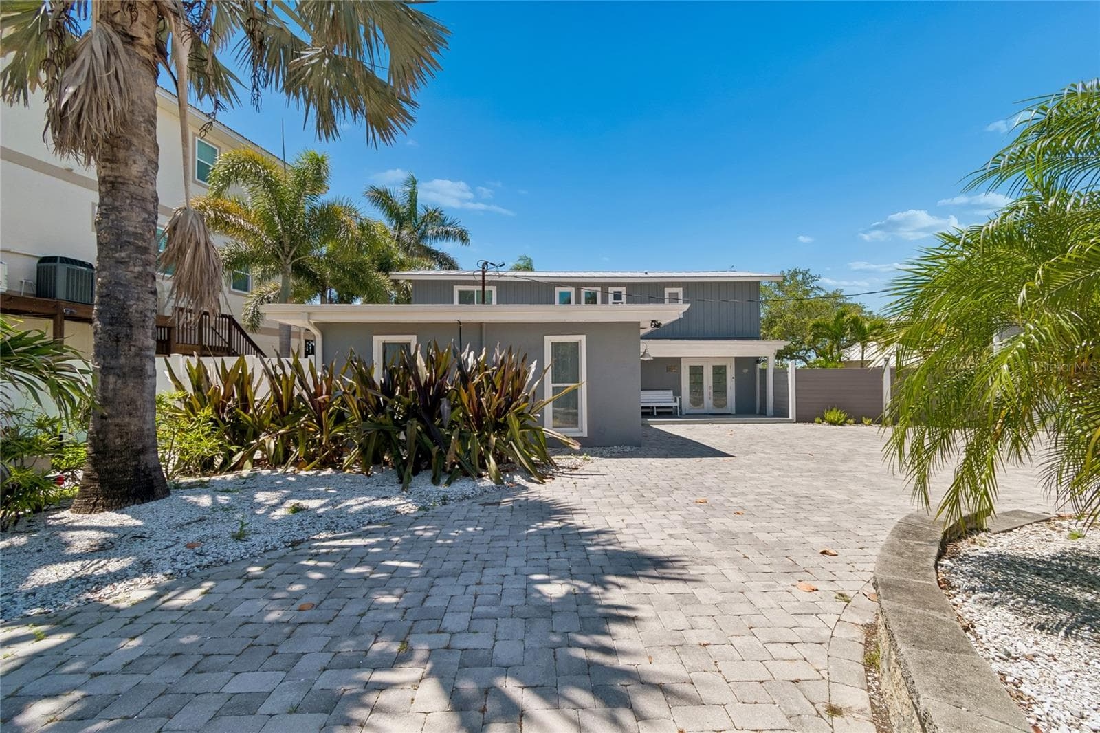 Single Family Residence at 104 KLOSTERMAN RD W, PALM HARBOR, photo 3 of 58