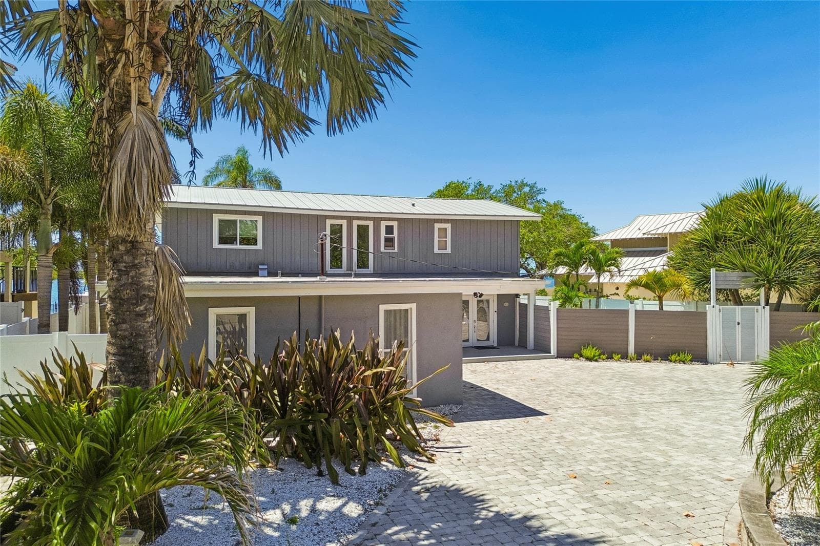 Single Family Residence at 104 KLOSTERMAN RD W, PALM HARBOR, photo 54 of 58