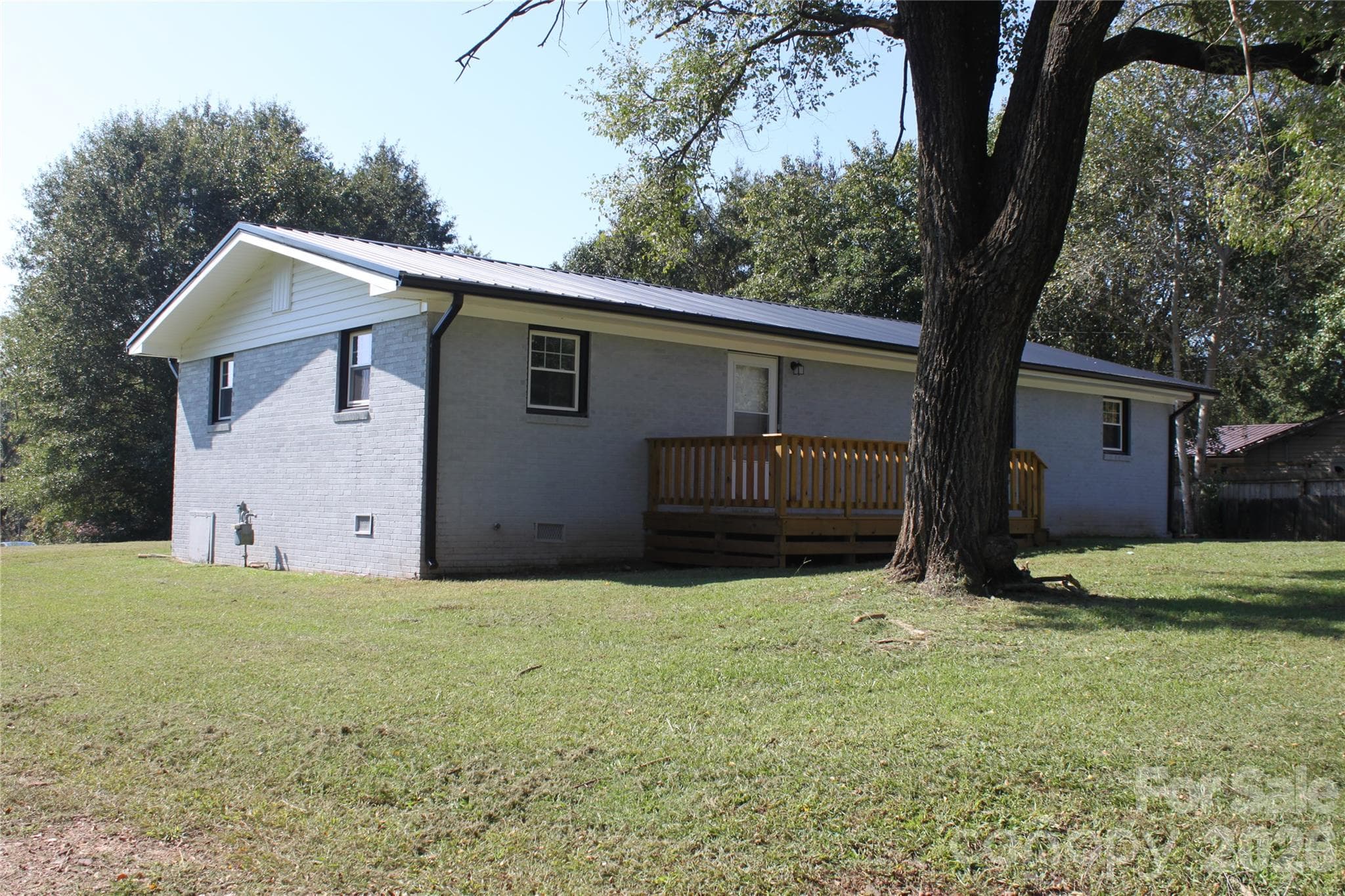 Single Family Residence at 194 Crescent Drive, Forest City, photo 4 of 45