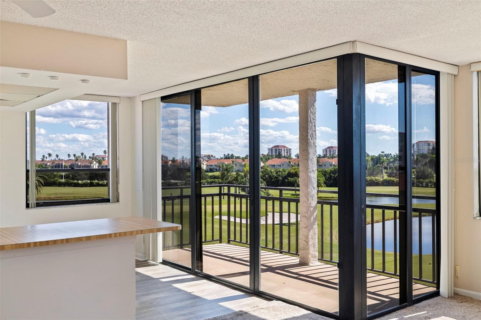 Condominium at 6210 SUN BLVD #408, ST PETERSBURG, photo 2 of 21