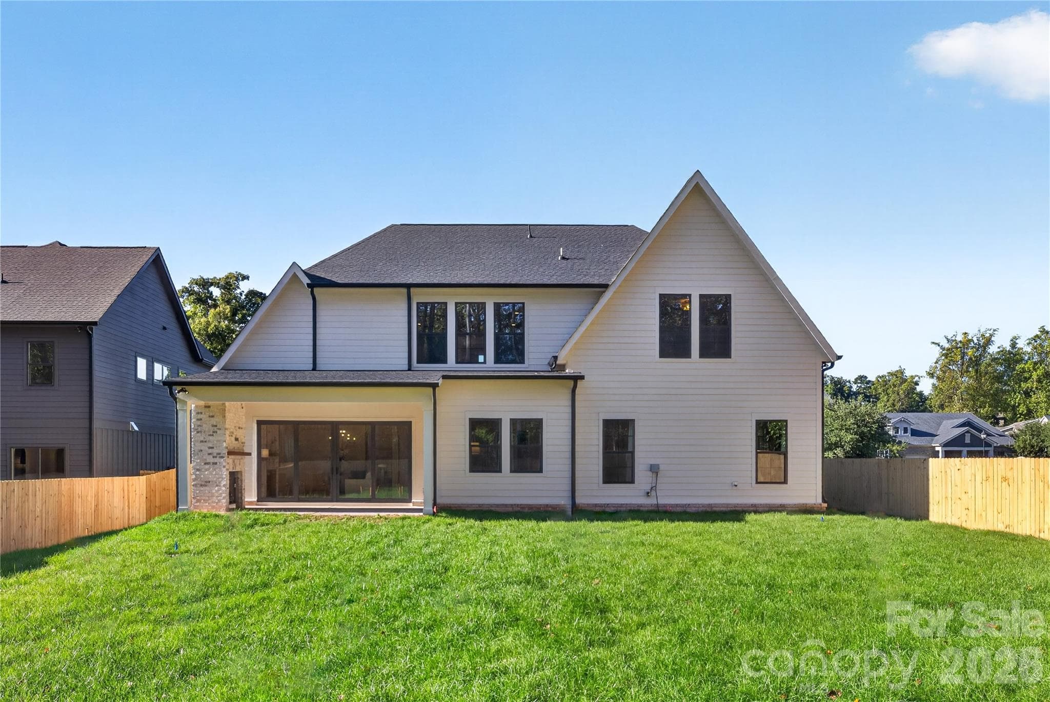 Single Family Residence at 215 Smithfield Drive, Charlotte, photo 6 of 48