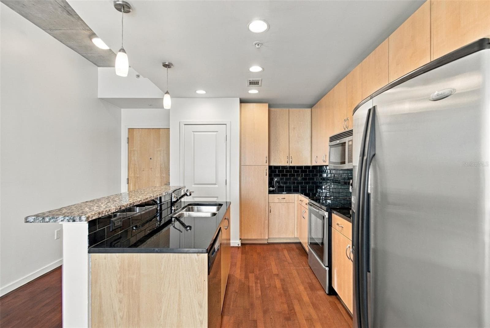 Condominium at 777 N ASHLEY DR #1704, TAMPA, photo 12 of 77