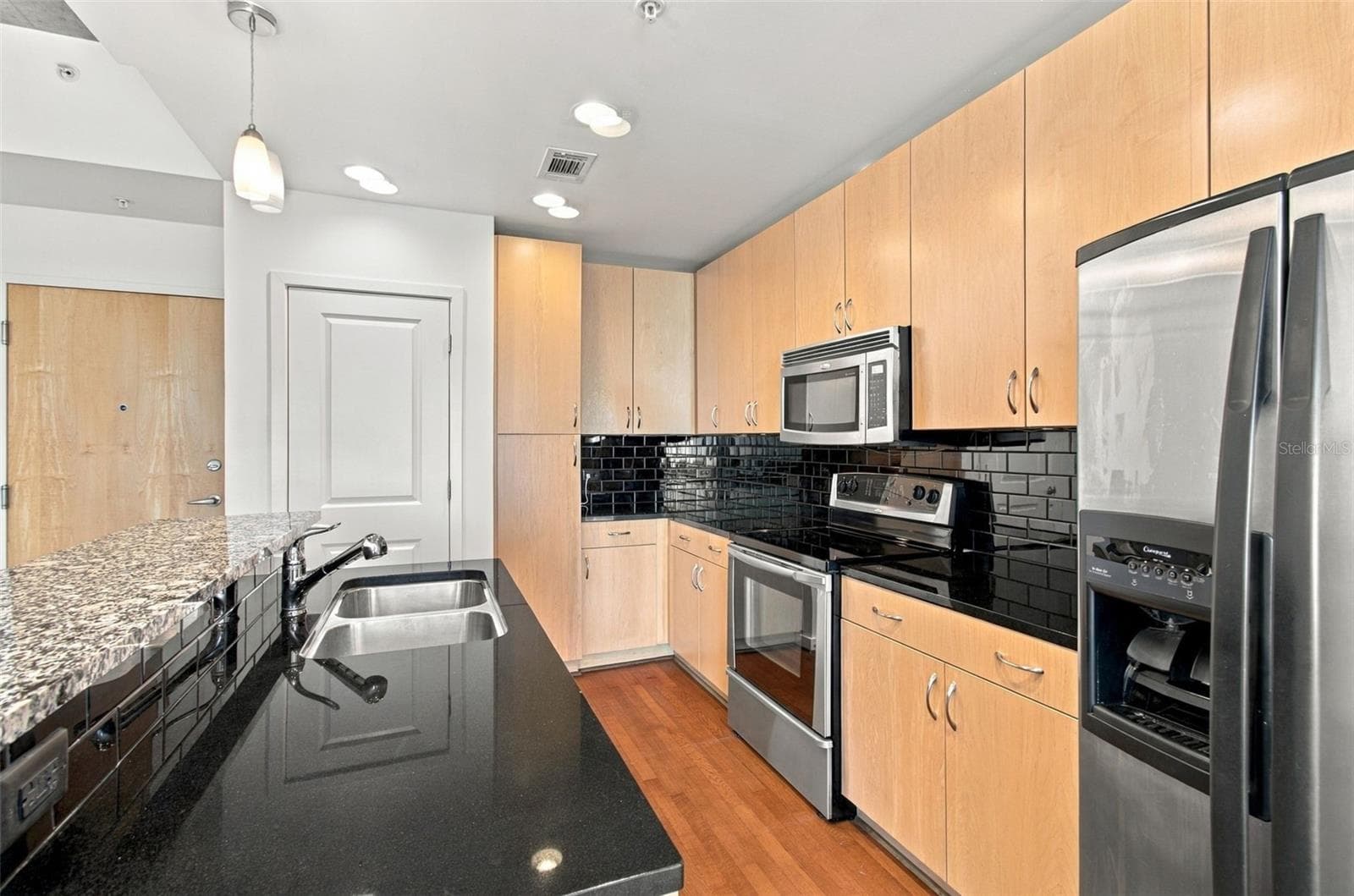Condominium at 777 N ASHLEY DR #1704, TAMPA, photo 14 of 77