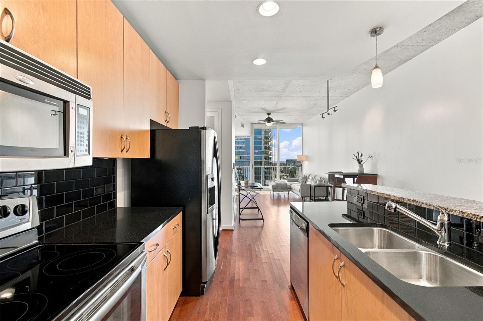 Condominium at 777 N ASHLEY DR #1704, TAMPA, photo 15 of 77
